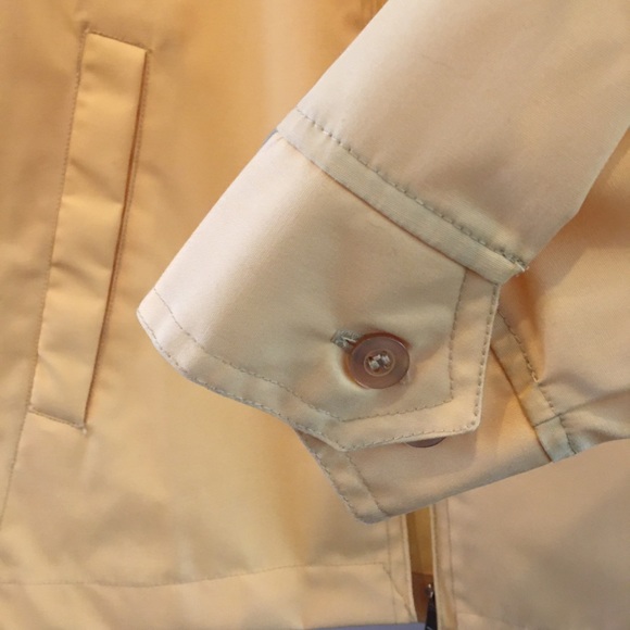 Light Weight Sporty Jacket - Picture 6 of 6